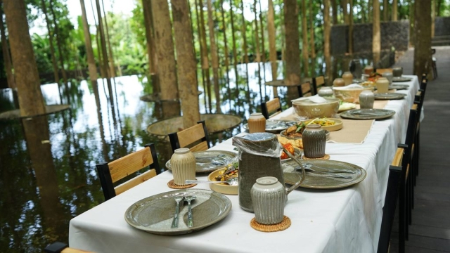 Pathway Lunch Omah Jati Anyer